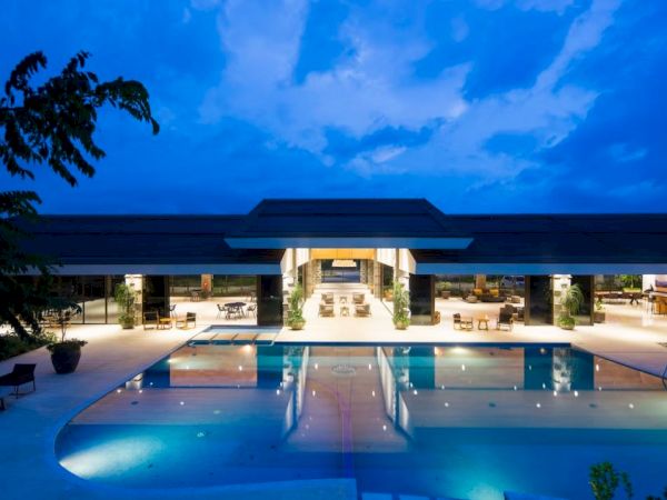 Hotel MdR Marina Del Rey - A Double Tree by Hilton