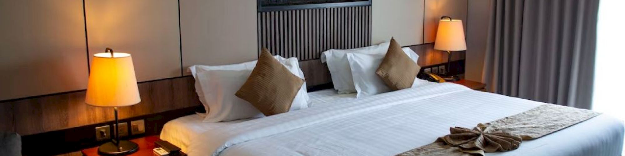 Hotel MdR Marina Del Rey - A Double Tree by Hilton