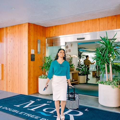 Hotel MdR Marina del Rey - a DoubleTree by Hilton