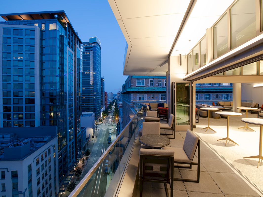 Hotel MdR Marina Del Rey - A Double Tree by Hilton